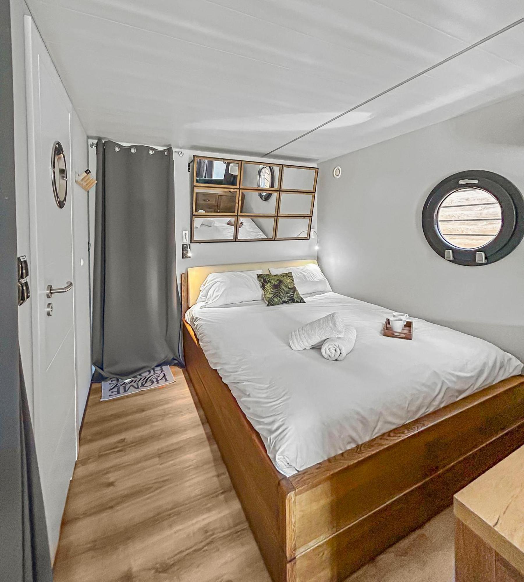 Sejour Unique Sur Un Bateau "Marius" Hotel Vauvert Kültér fotó